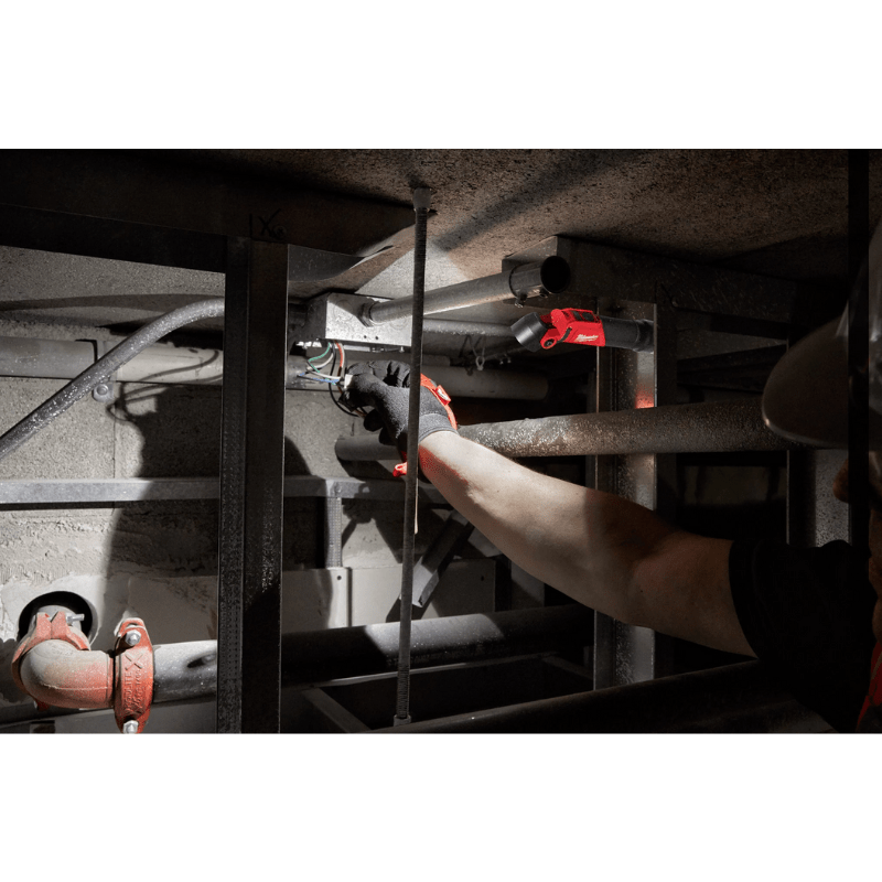 LINTERNA PIVOTANTE RECARGABLE USB MILWAUKEE 2113-218