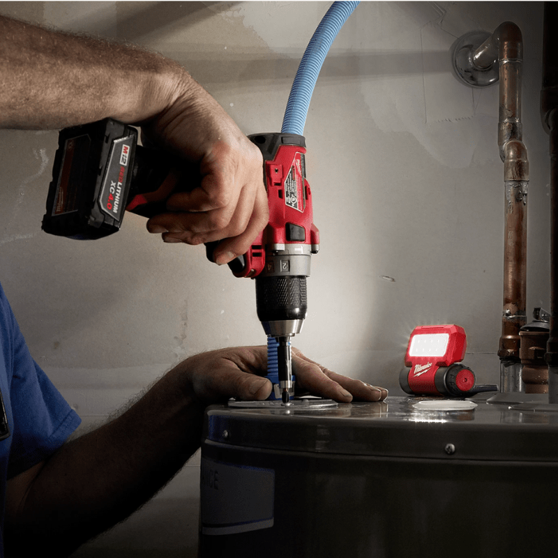 REFLECTOR PIVOTANTE ROVER RECARGABLE POR USB MILWAUKEE 2114-219