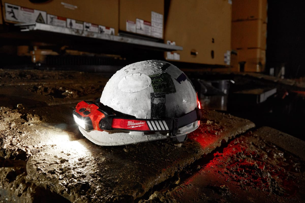 LINTERNA DE CASCO RECARGABLE LED MILWAUKEE 2116-218