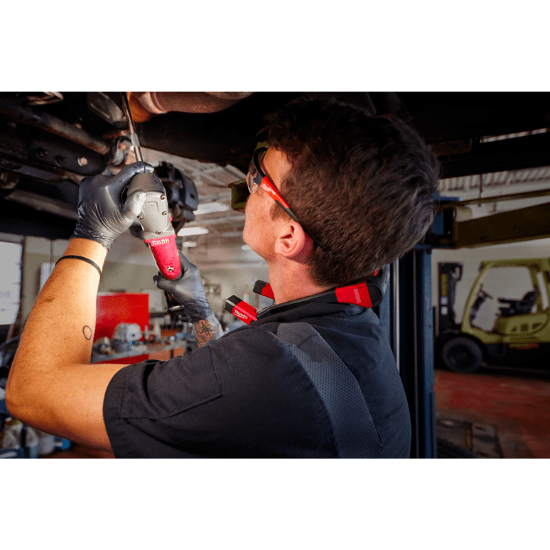 LINTERNA DE CUELLO DE 400 LM USB MILWAUKEE 2117-2110