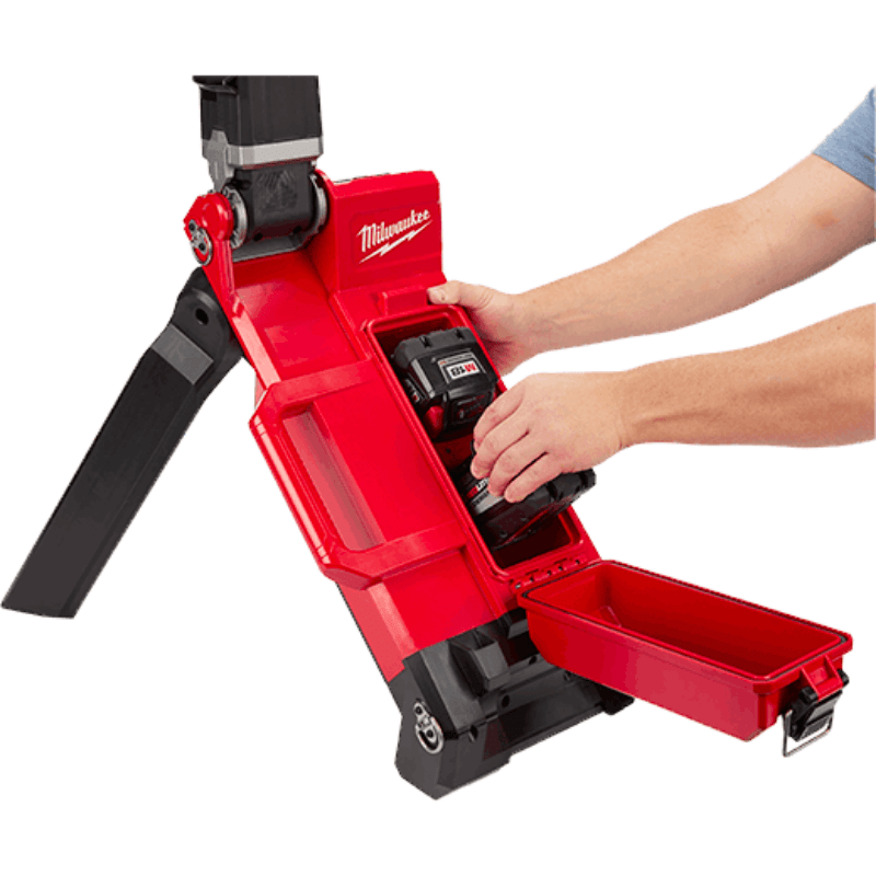 TORRE DE ILUMINACION ROCKET DE BATERIA DOBLE M18 MILWAUKEE 2120-205