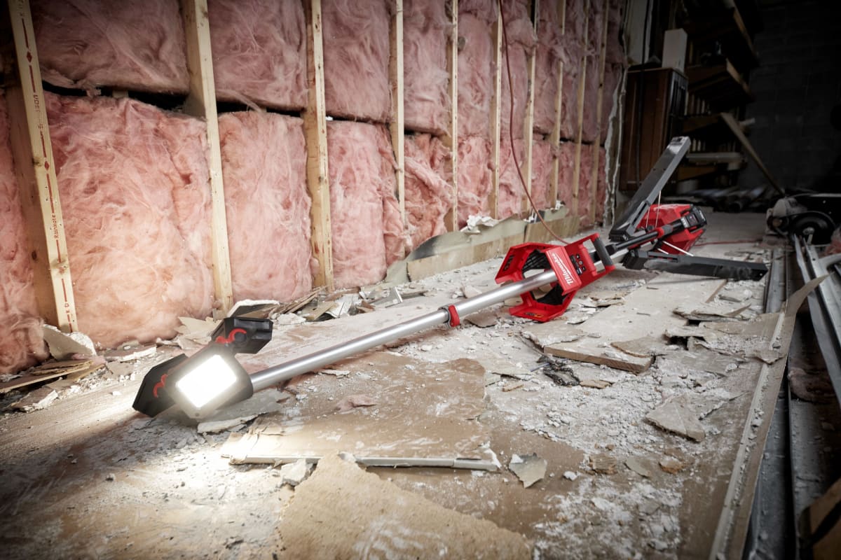 FOCO LED TRIPODE M18 MILWAUKEE 2136-209