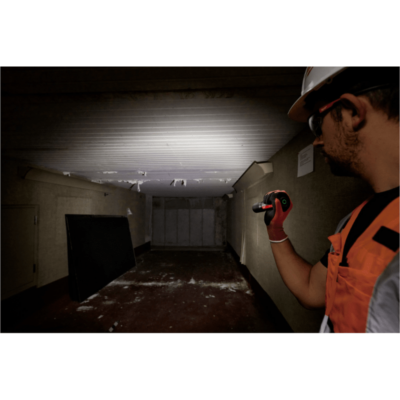 LINTERNA DE ENFOQUE ROTATIVO 2000 L MILWAUKEE 2162-217