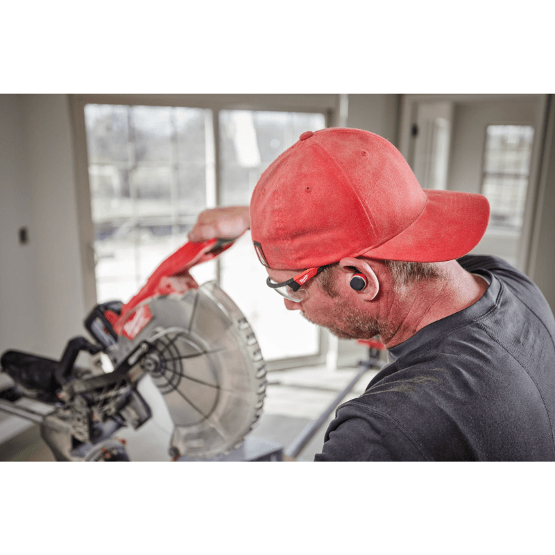 AUDIFONOS DE OBRA USB BLUETOOTH MILWAUKEE 2191-2111