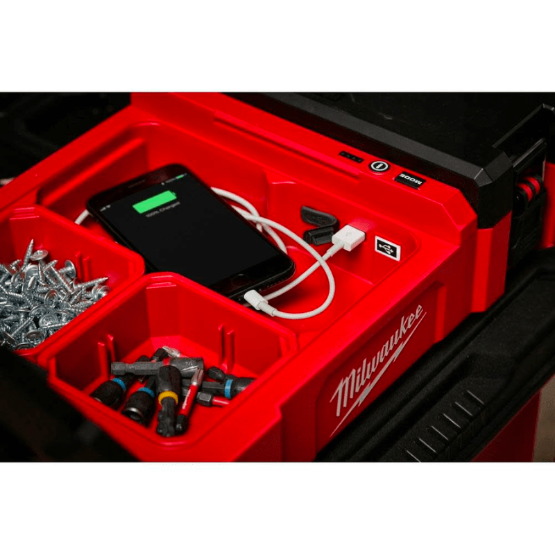 REFLECTOR PACKOUT CON CARGA USB M12 MILWAUKEE 2356-2010