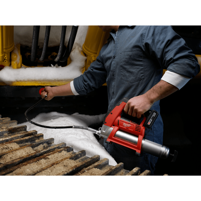 PISTOLA ENGRASADORA M12 MILWAUKEE 2446-204