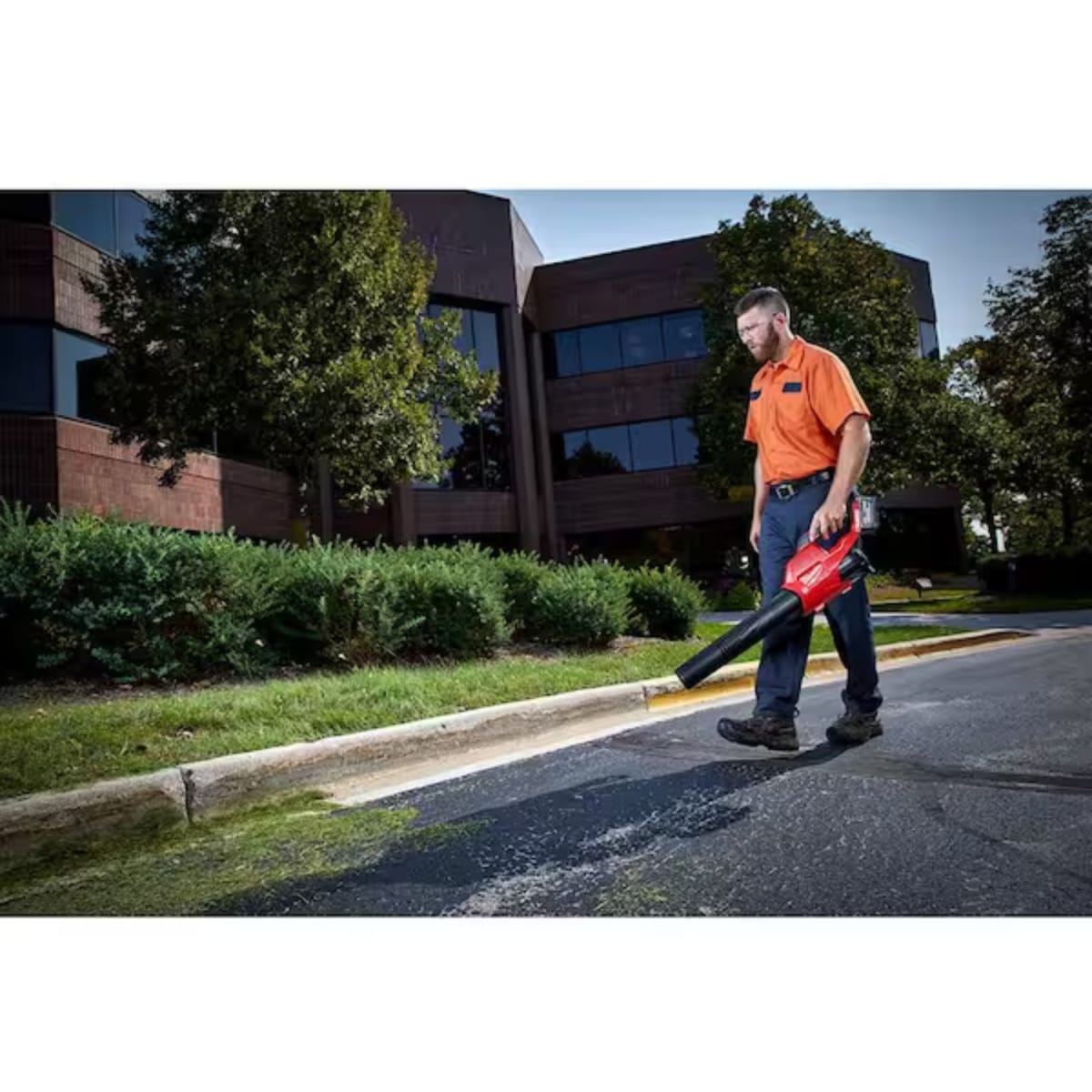 KIT DE MOTOSIERRA M18 FUEL CON BATERIA Y CARGADOR MILWAUKEE 2727-21HDP7