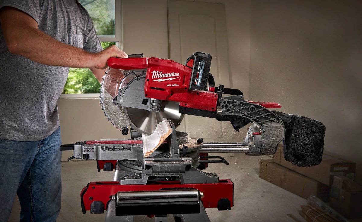 SIERRA INGLETEADORA M18 FUEL MILWAUKEE 2734-217