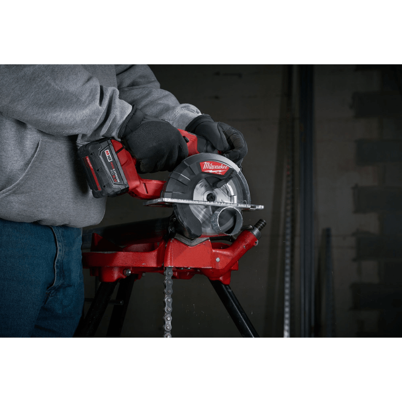 SIERRA CIRCULAR PARA METAL M18 MILWAUKEE 2782-204