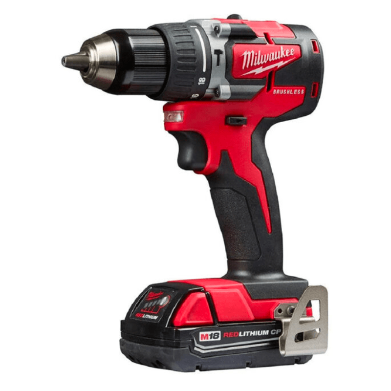 KIT TALADRO DESTORNILLADOR M18 Y PACKOUT MILWAUKEE 2802-159CPO2