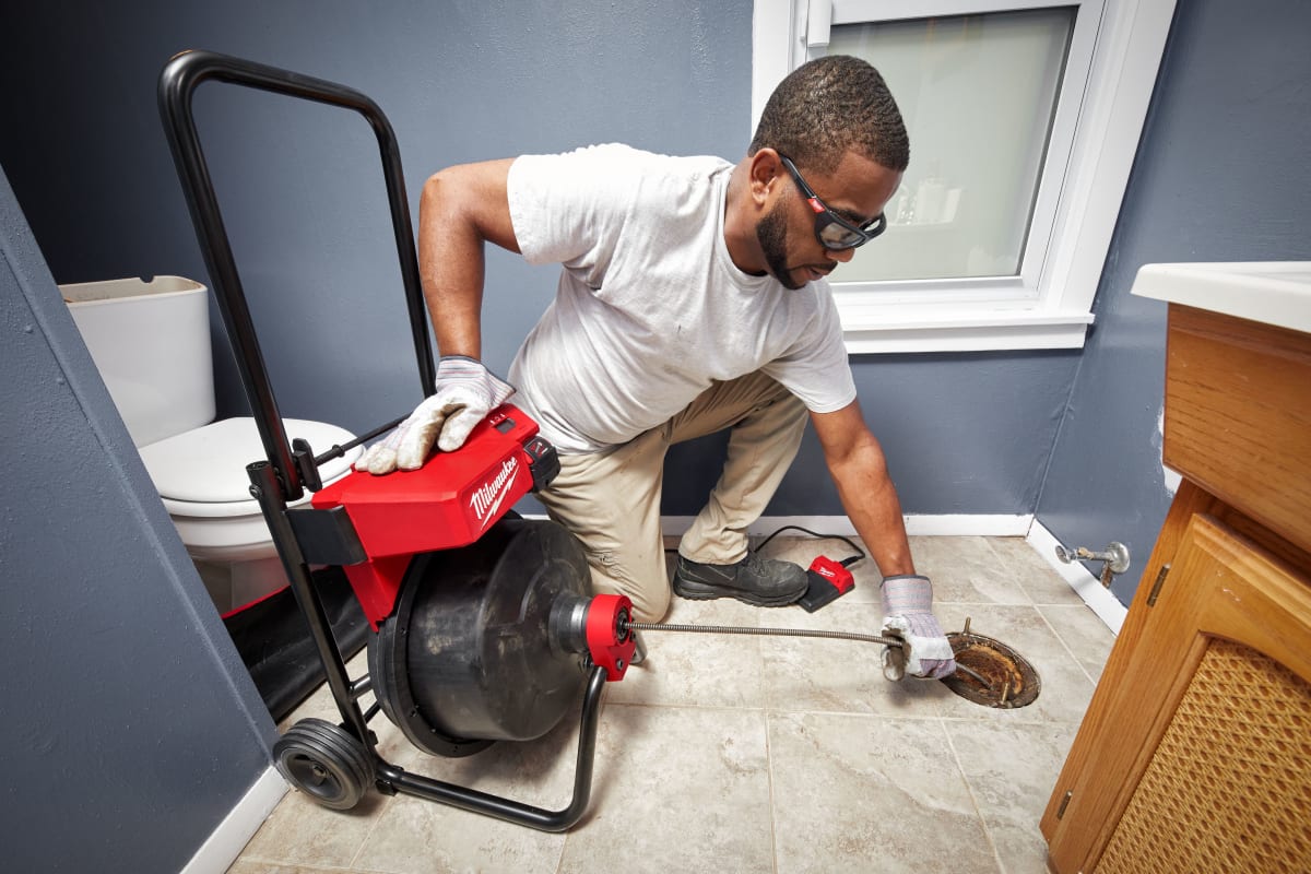 DESTAPADOR DE DESAGUES MILWAUKEE 2817A-215