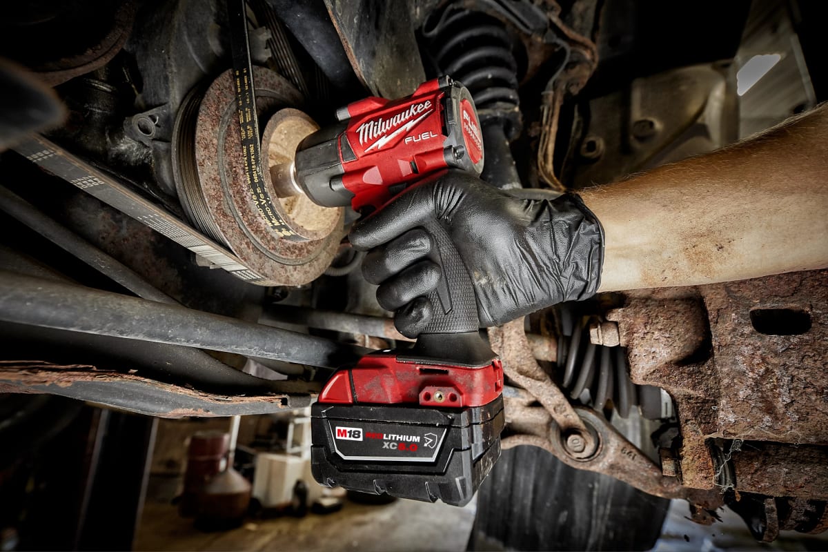 LLAVE DE IMPACTO 1/2 M18 FUEL MILWAUKEE 2962-205