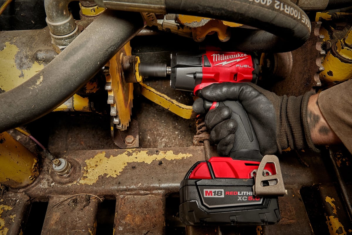 LLAVE DE IMPACTO 1/2 M18 FUEL MILWAUKEE 2962P-205