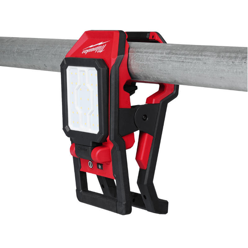 FOCO LED CON PINZA M18 ROVER 2000 LUM MILWAUKEE 2358-204
