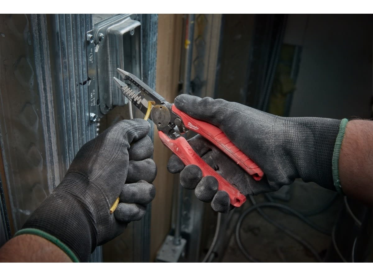 ALICATE 6 EN 1 ELECTRICISTA MILWAUKEE 48-22-30798