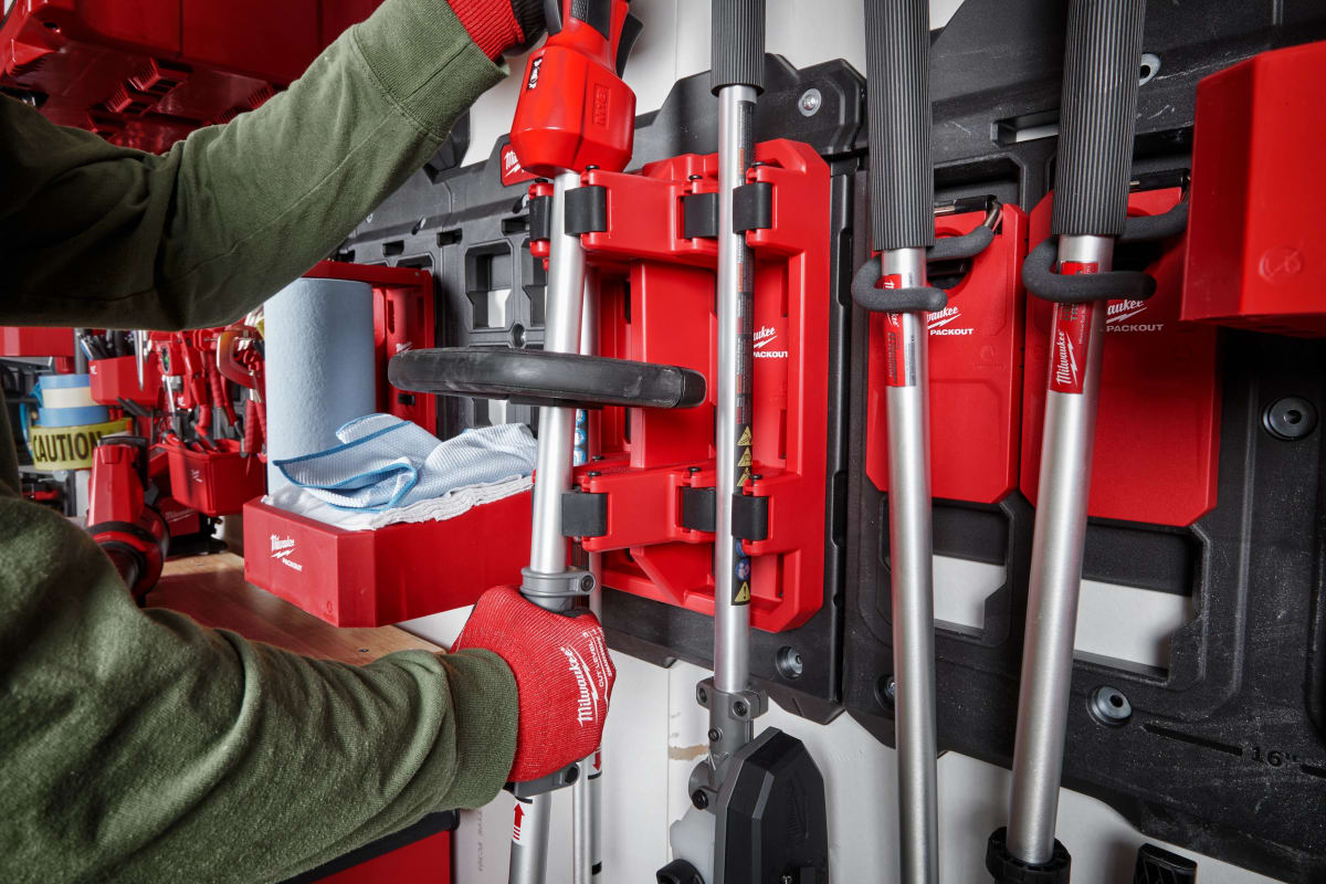 PORTAHERRAMIENTAS CON MANGO LARGO PACKOUT MILWAUKEE 48-22-83495