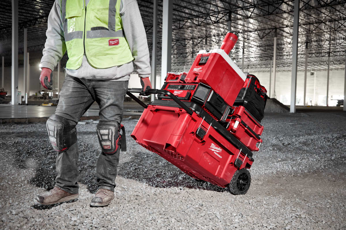 VASO 30 OZ PACKOUT ROJO MILWAUKEE 48-22-8393R10