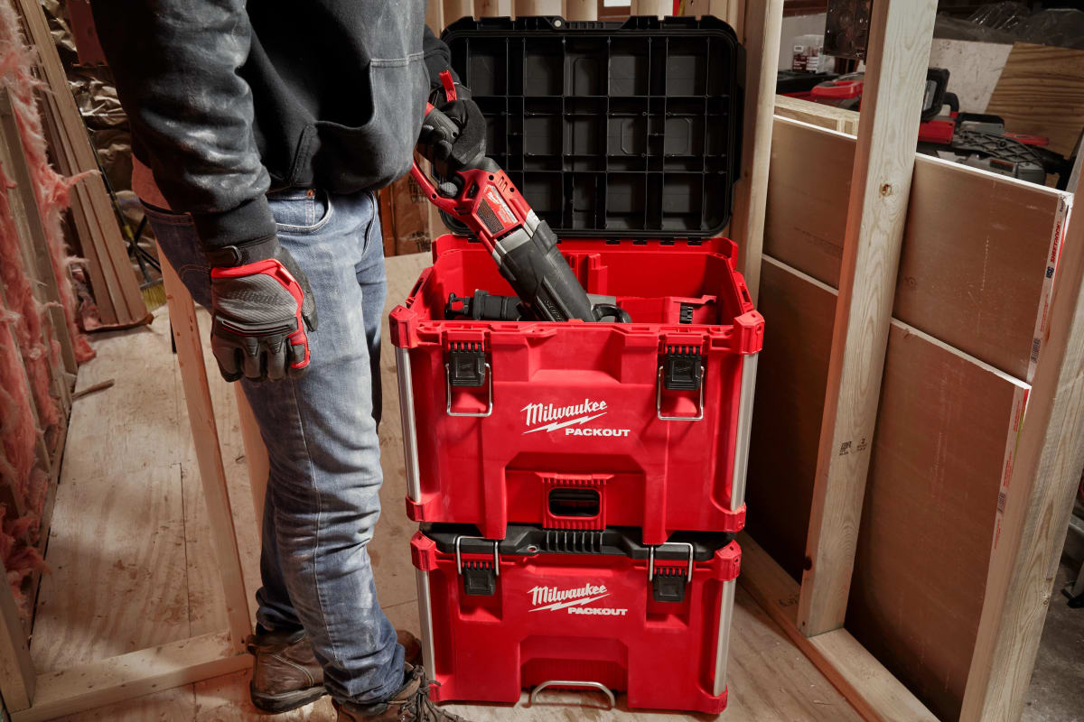 CAJA DE HERRAMIENTAS PACKOUT XL MILWAUKEE 48-22-84297