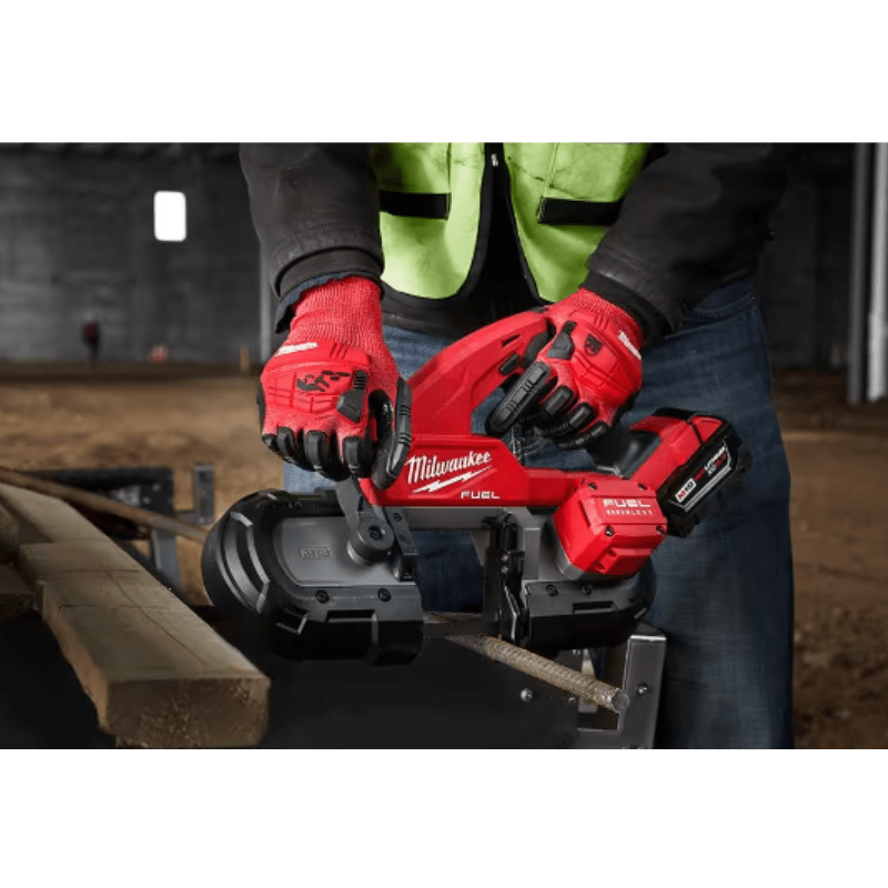 GUANTES NIVEL DE CORTE DE IMPACTO 3 CON RECUBRIMIENTO DE NITRILO TALLA M MILWAUKEE 48-22-89715