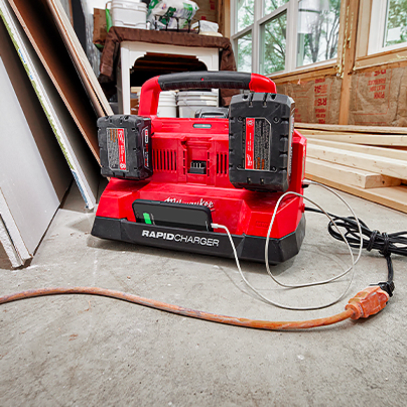 CARGADOR RAPIDO CON 6 BAHIAS M18 MILWAUKEE 48-59-18097