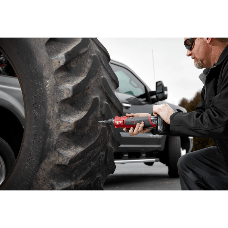 PULIDORA DE NEUMATICOS DE BAJA VELOCIDAD FUEL M12 MILWAUKEE 2409-205