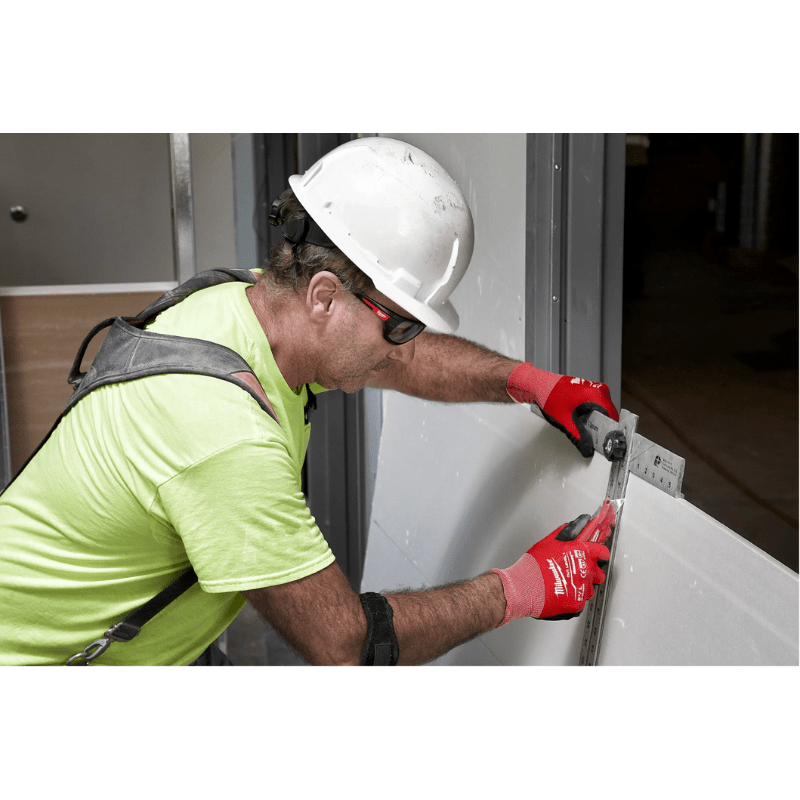 GAFAS DE SEGURIDAD OSCURAS ALTO RENDIMIENTO MILWAUKEE 48-73-21256