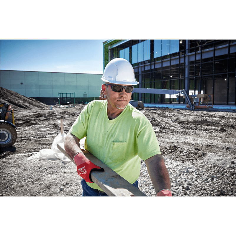 GAFAS DE SEGURIDAD OSCURAS MILWAUKEE 48-73-20257