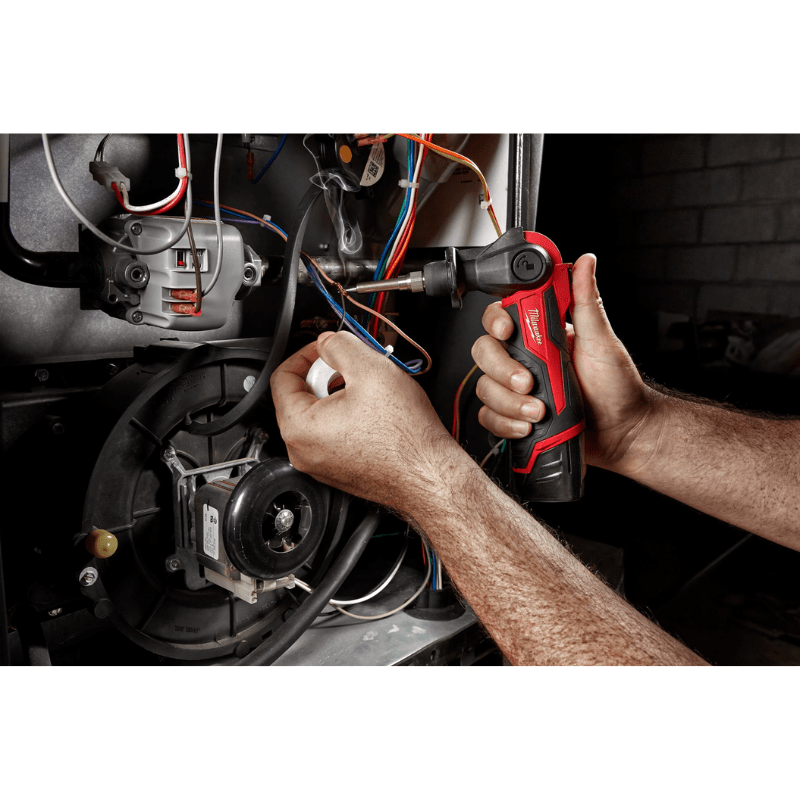 KIT TT CAUTÍN INALÁMBRICO M12 2488-20 + BATERIA 2.5AH Y CARGADOR M12 MILWAUKEE7