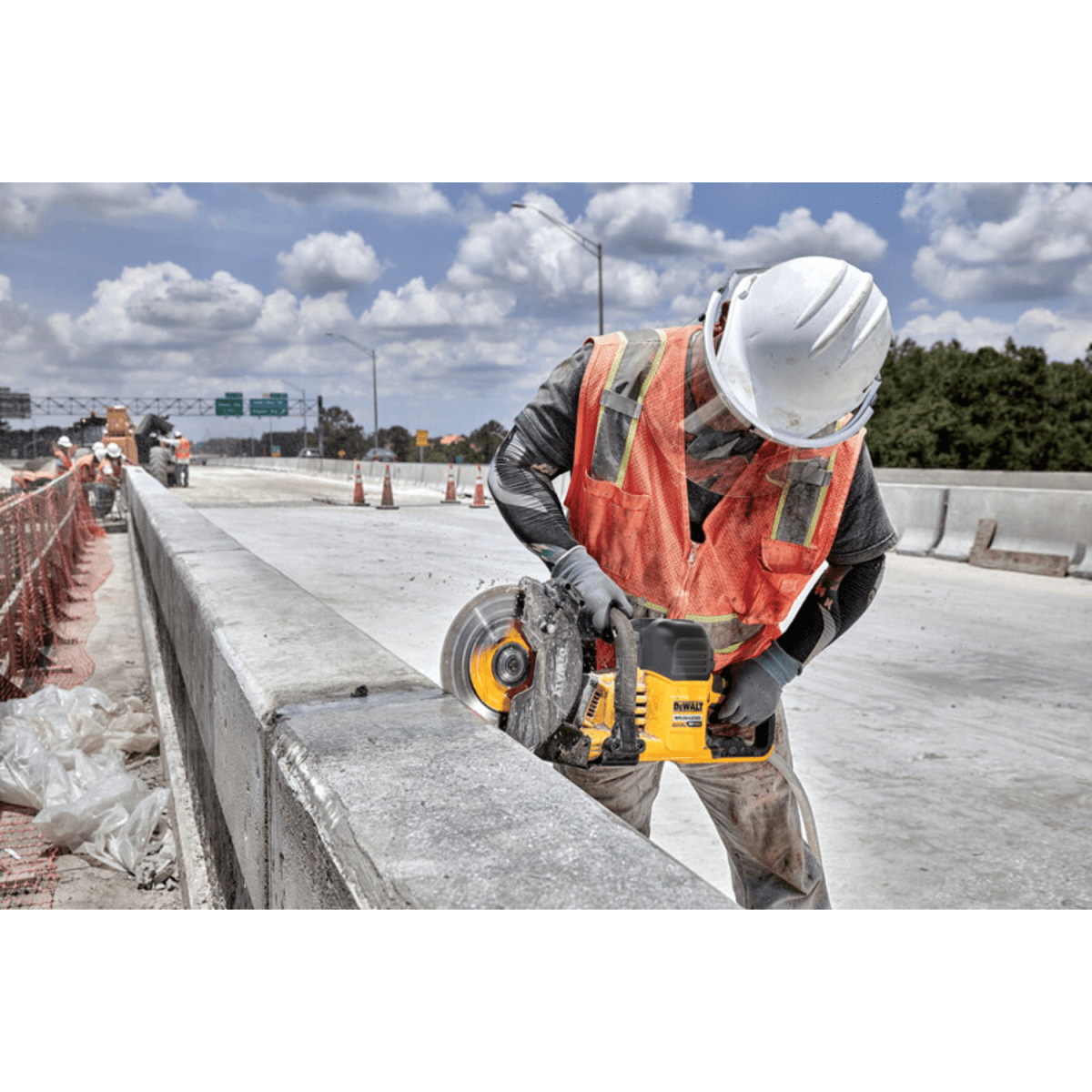 SIERRA DE CORTE INALÁMBRICA 9