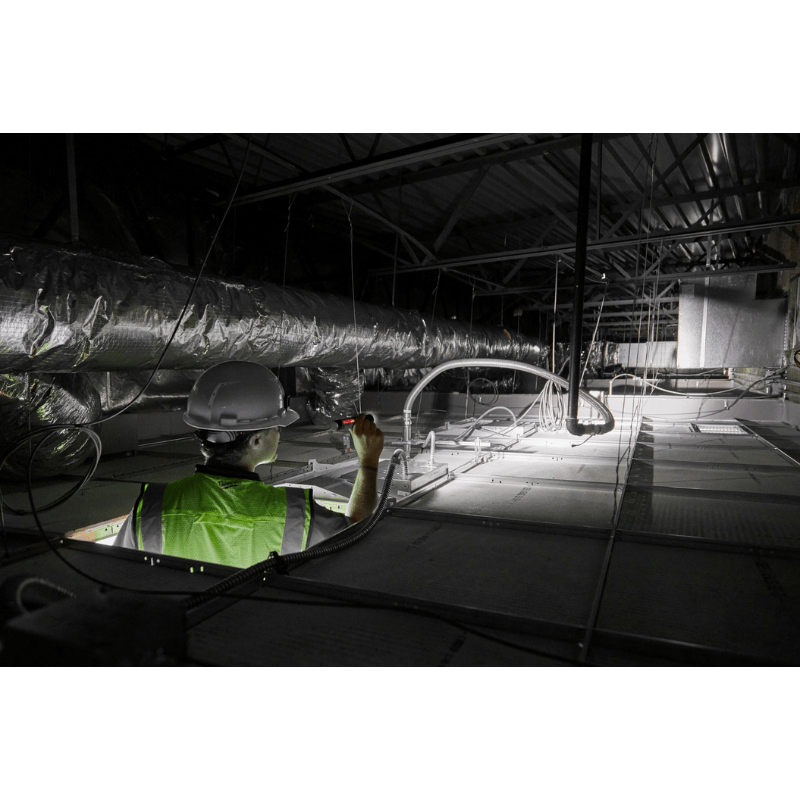 LINTERNA DE ENFOQUE GIRATORIO REDLITHIUM USB 1100L MILWAUKEE 2161-219