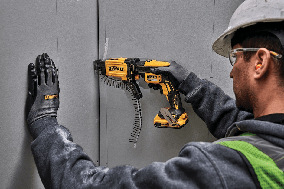 CARGADOR PARA TORNILLOS EN CINTA DEWALT DCF6202-B35