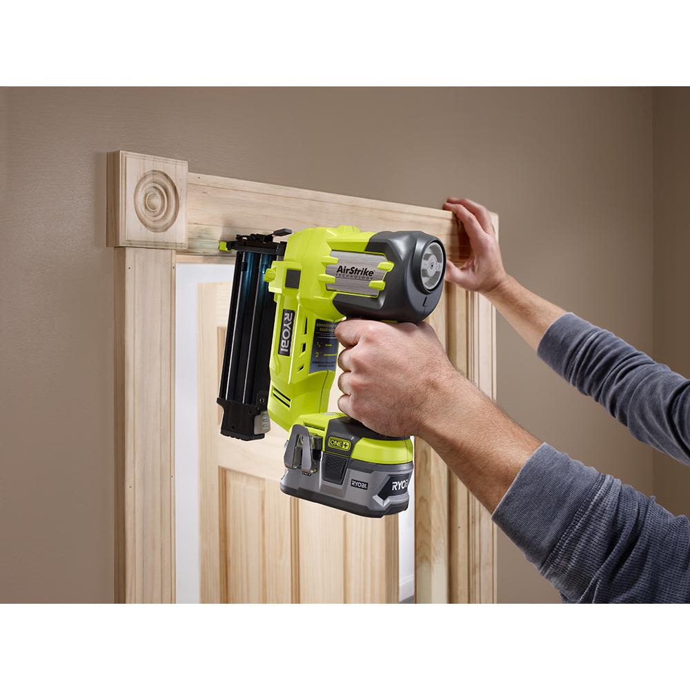 CLAVADORA RYOBI 18 V+ P3206