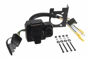 ENCHUFE 7 PIN CON ALARMA RETROCESO CURT 571023