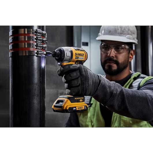 KIT ATORNILLADOR DE IMPACTO 1/4 20V DEWALT DCF7871D2-B25