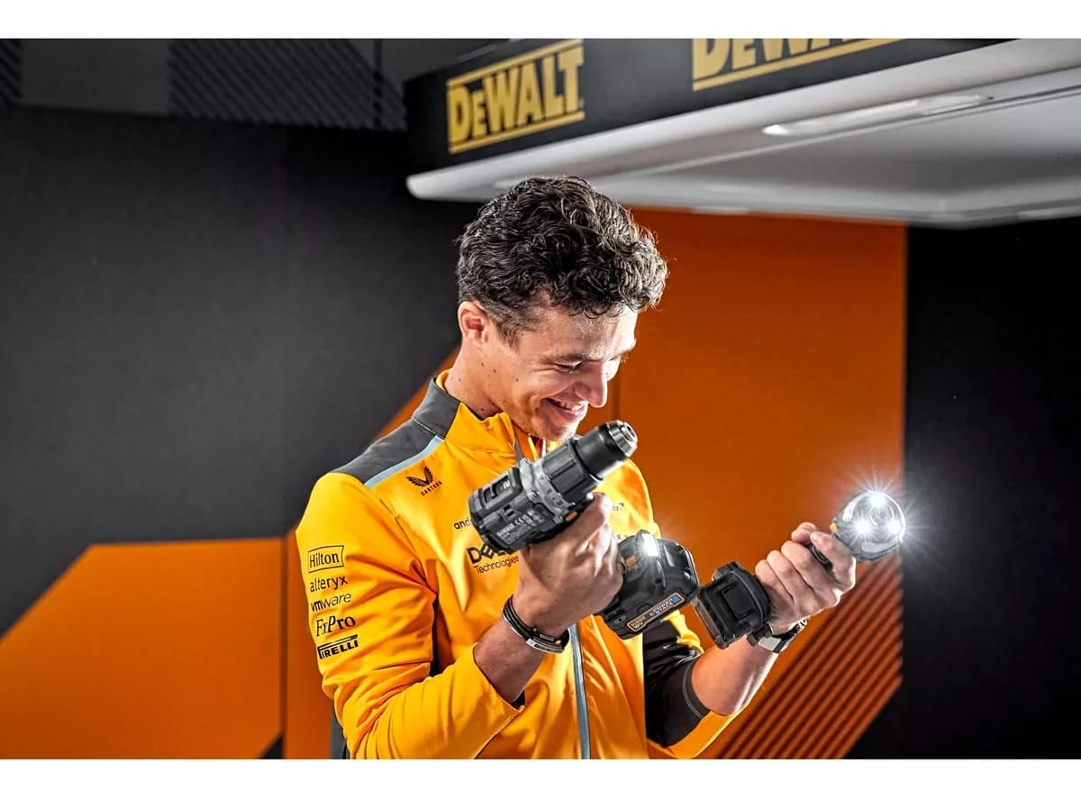 KIT TALADRO PERCUTOR Y ATOR IMPAC DEWALT MCLAREN DCK200ME2GT7