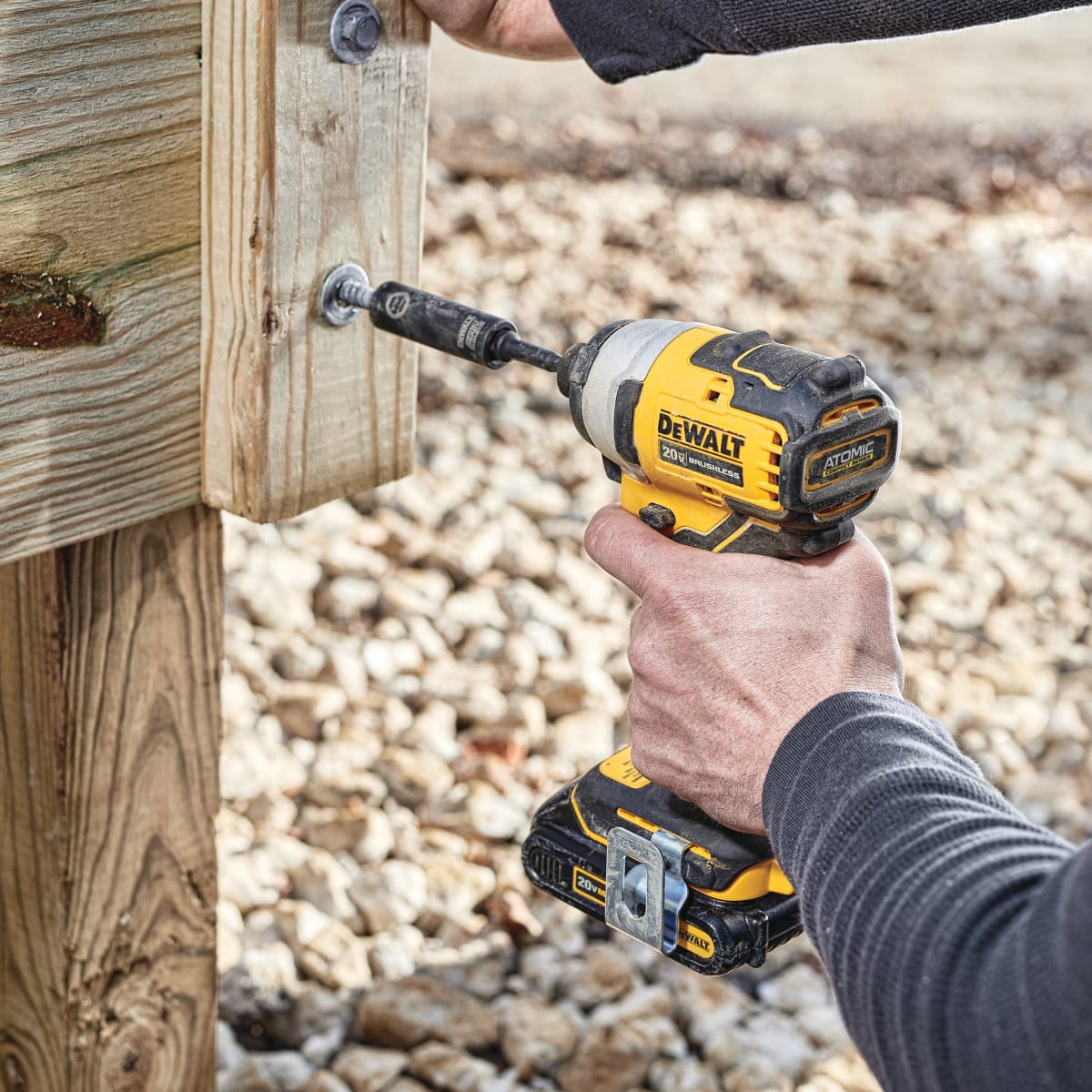 ATORNILLADOR DE IMPACTO DEWALT DCF809C14