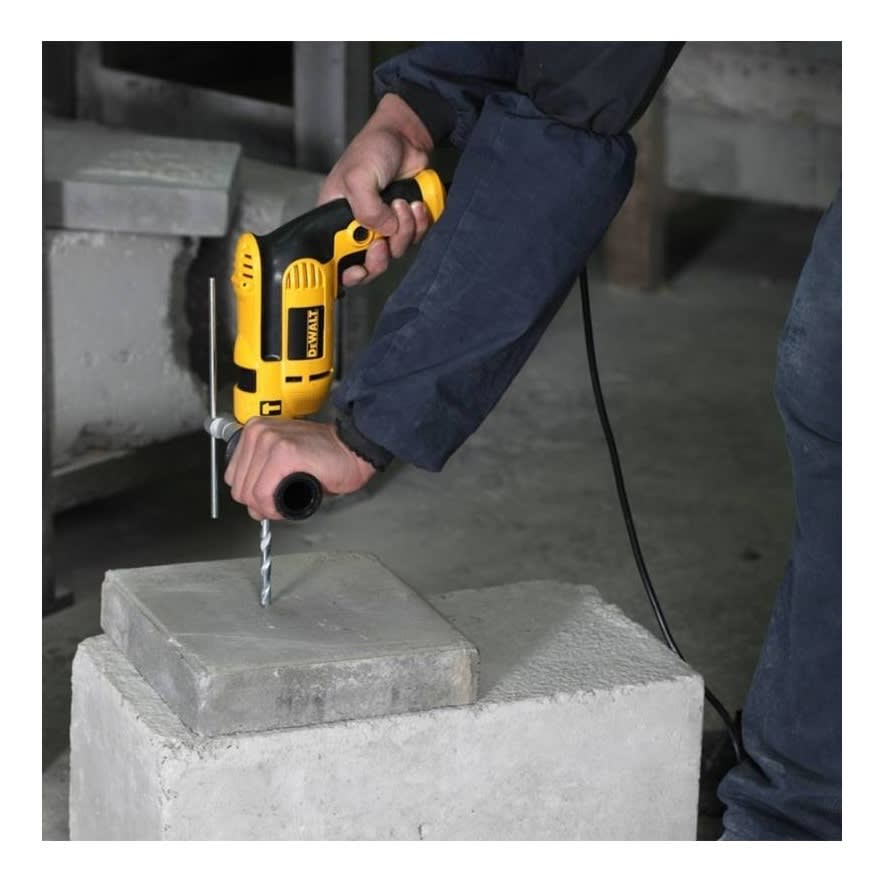 TALADRO PERCUTOR 710W DWD024-B22