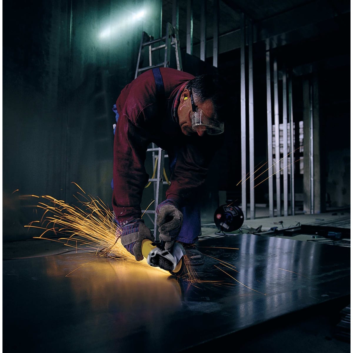 ESMERIL ANGULAR 4 1/2” 800W DWE4020-B26