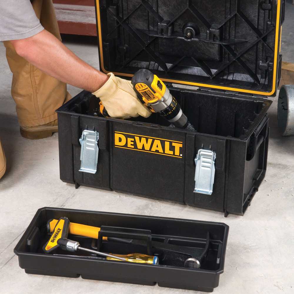 CAJA HERRAMIENTAS TOUGHSYSTEM DS300 DEWALT DWST08203H3