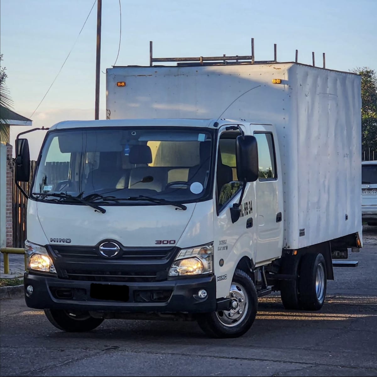 CAMION HINO XZU DC 2016 0