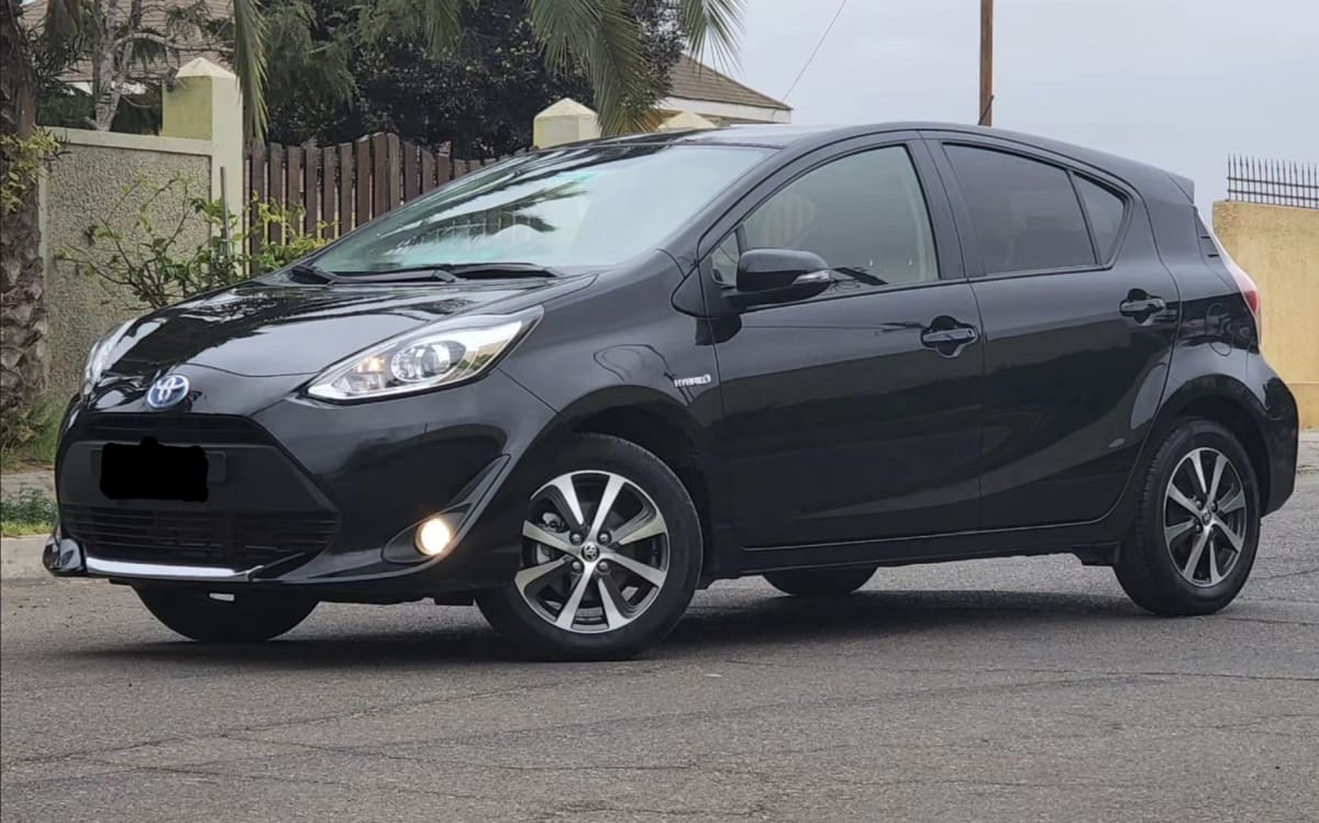 TOYOTA PRIRUS C HIBRIDO 2021 0