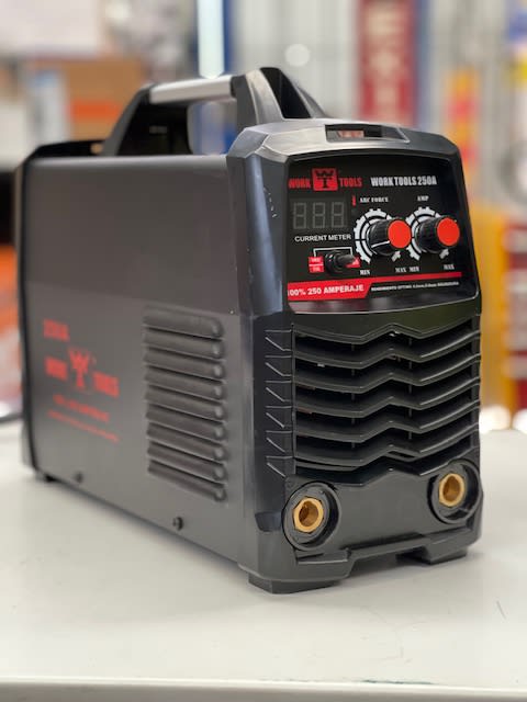 SOLDADORA ELECTRONICA 250A WORK TOOLS4