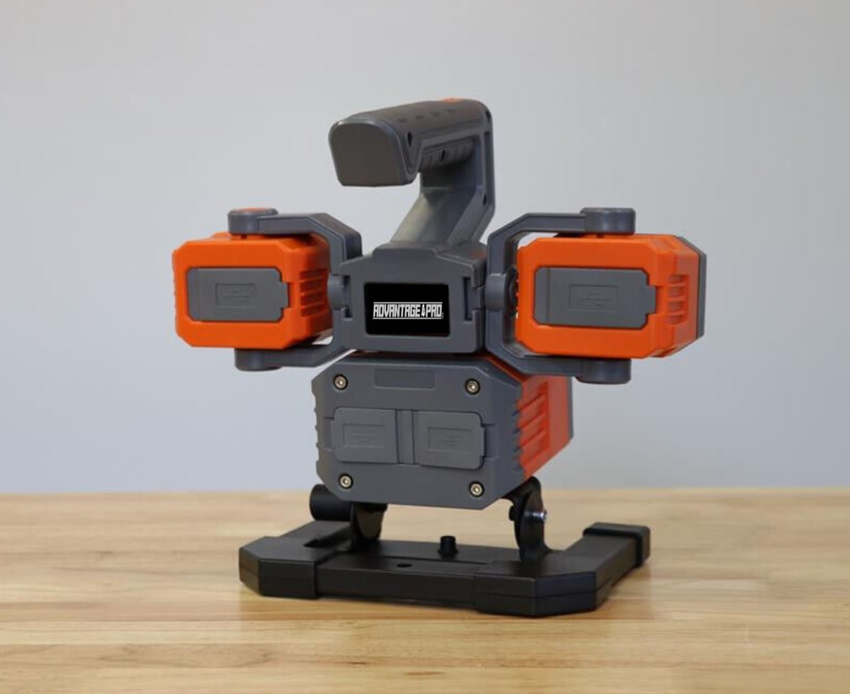 LUZ DE TRABAJO LED 3 FOCOS 2000 LUMENES ADVANTAGE PRO 16002157