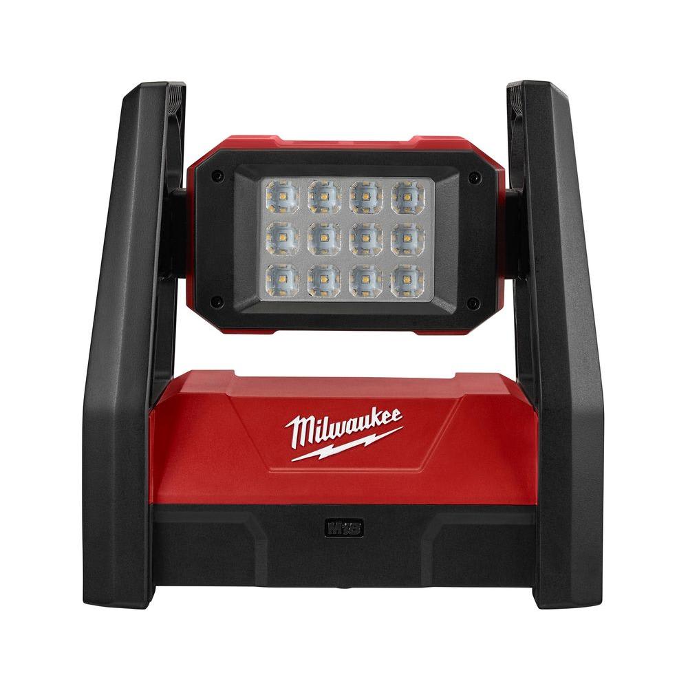 LUZ LED MILWAUKEE 18V 2360-20 0