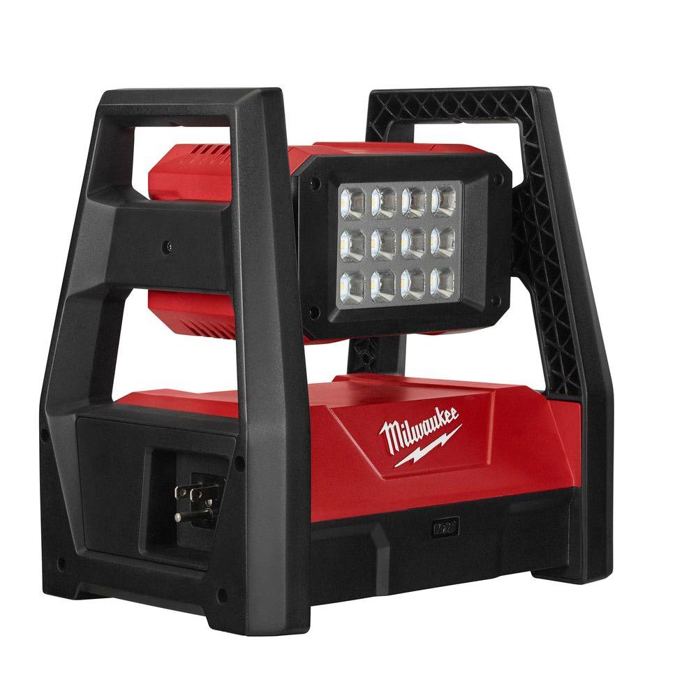 LUZ LED MILWAUKEE 18V 2360-203