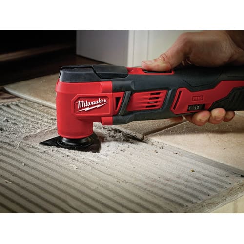 MULTIHERRAMIENTA OSCILANTE MILWAUKEE 2626-21CP6