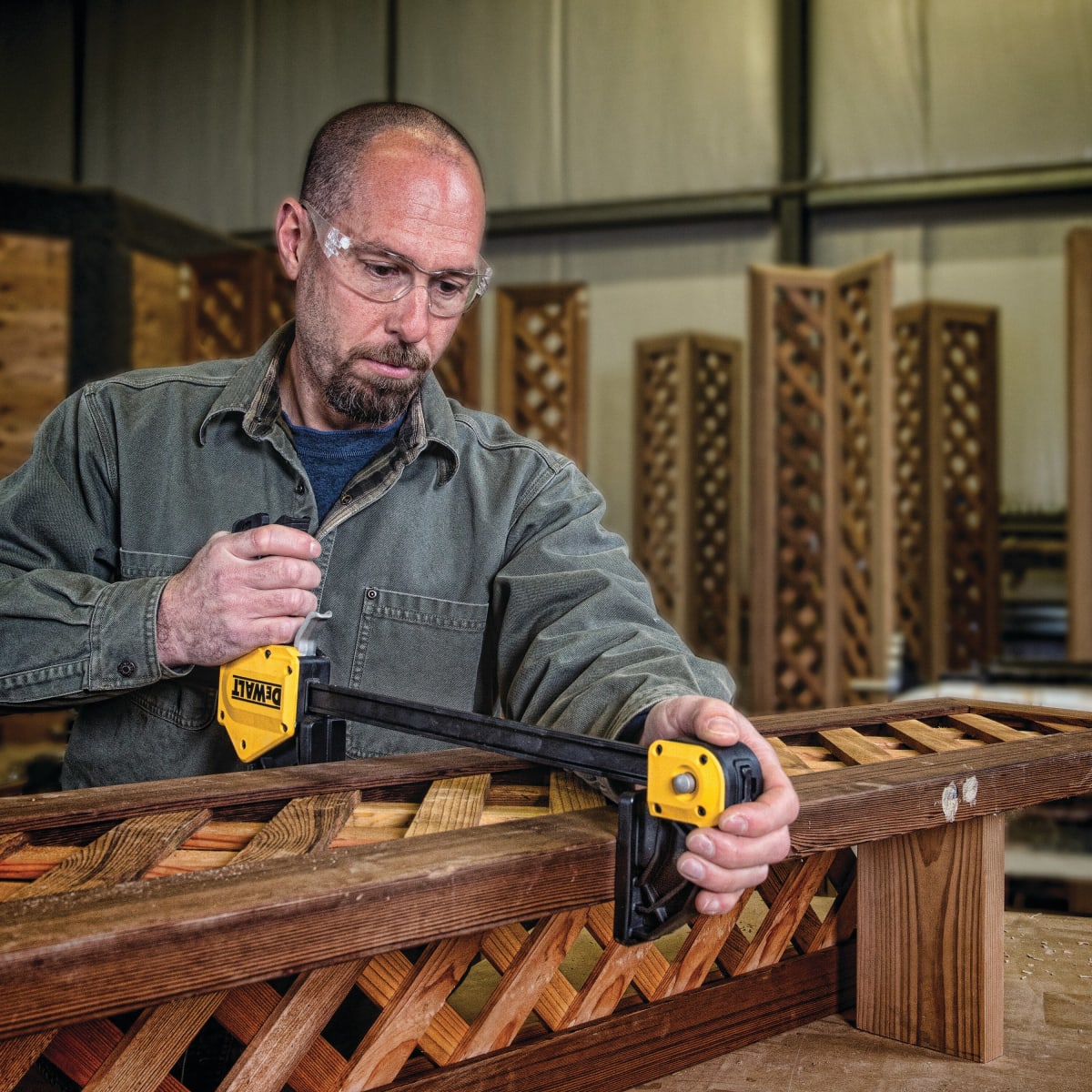 PRENSA SARGENTO DEWALT 36