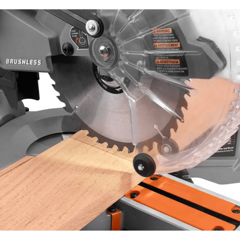 SIERRA INGLETEADORA 18V DESLIZANTE DOBLE BISEL BRUSHLESS 7-1/4” RIDGID R48607B4