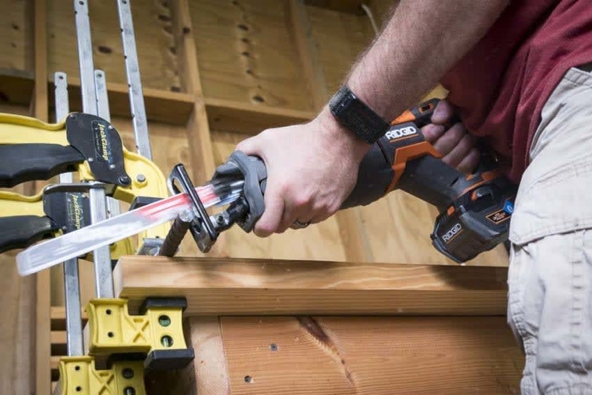 SIERRA SABLE RIDGID 18V R8643B4