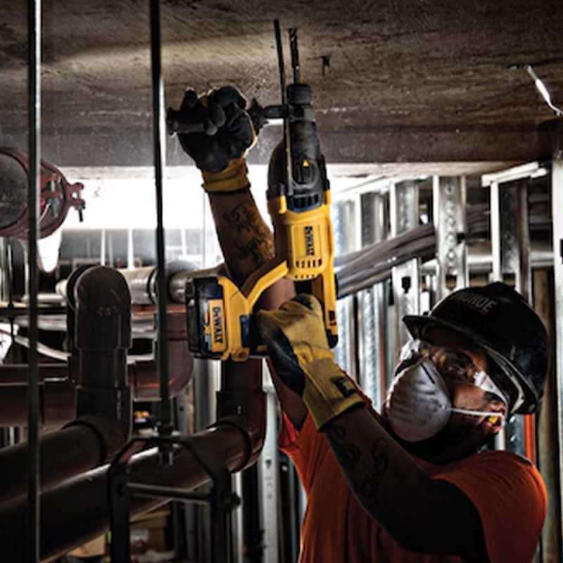 ROTOMARTILLO 20V + 2 BATERÍAS + CARGADOR DEWALT DCH133M2-B25